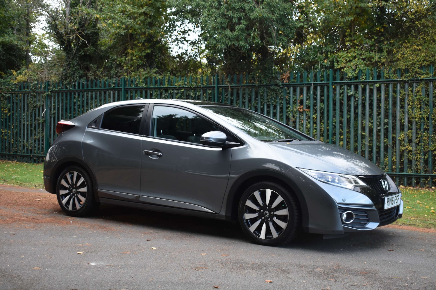 Used Honda Civic 2016 for sale - 76356037: Photo 4