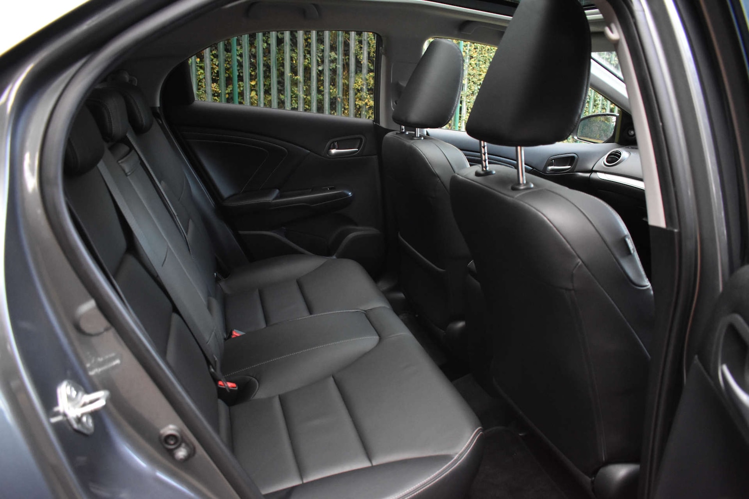 Used Honda Civic 2016 for sale - 76356037: Photo 9