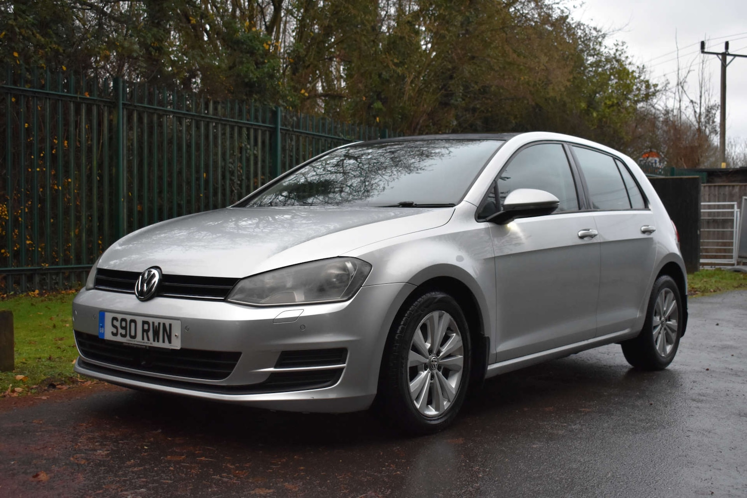 Used Volkswagen Golf 2013 for sale - 76863443: Photo 1