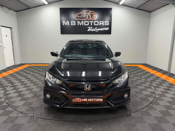 Used Honda Civic 2019 for sale - 76840289: Photo 2