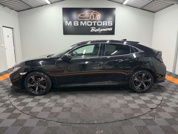 Used Honda Civic 2019 for sale - 76840289: Photo 4