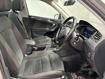 Used Volkswagen Tiguan 2017 for sale - 78261876: Photo