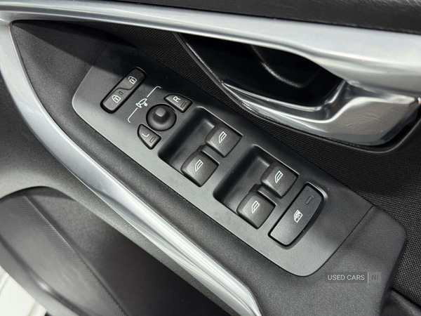 Used Volvo V40 2018 for sale - 76620903: Photo 19