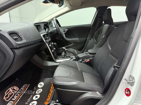 Used Volvo V40 2018 for sale - 76620903: Photo 41