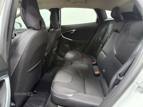 Used Volvo V40 2018 for sale - 76620903: Photo 51