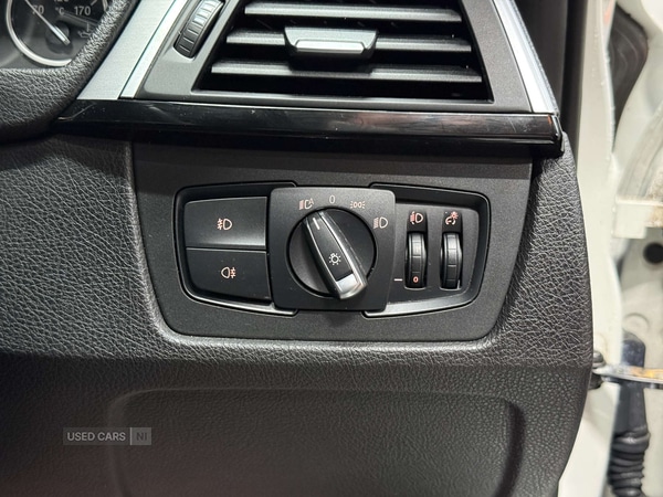 Used BMW 3 Series 2018 for sale - 77204508: Photo 32