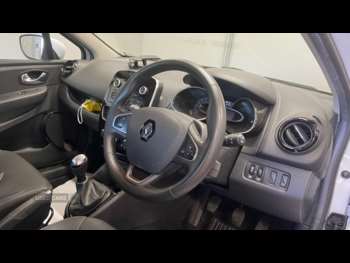 Used Renault Clio 2018 for sale - 74325383: Photo