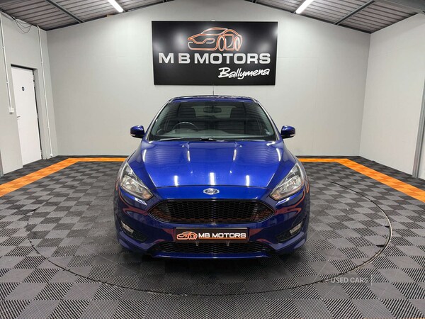 Used Ford Focus 2017 for sale - 76371846: Photo 2