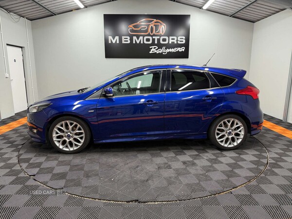 Used Ford Focus 2017 for sale - 76371846: Photo 4
