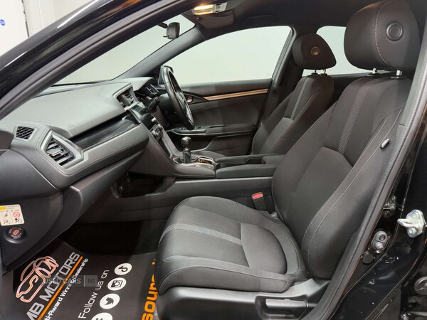 Used Honda Civic 2020 for sale - 75992037: Photo 37
