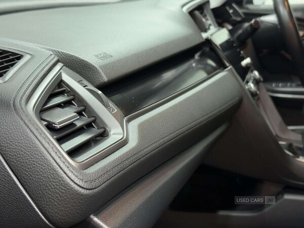 Used Honda Civic 2020 for sale - 75992037: Photo 39