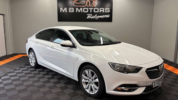 Used Vauxhall Insignia 2018 for sale - 75991750: Photo 1