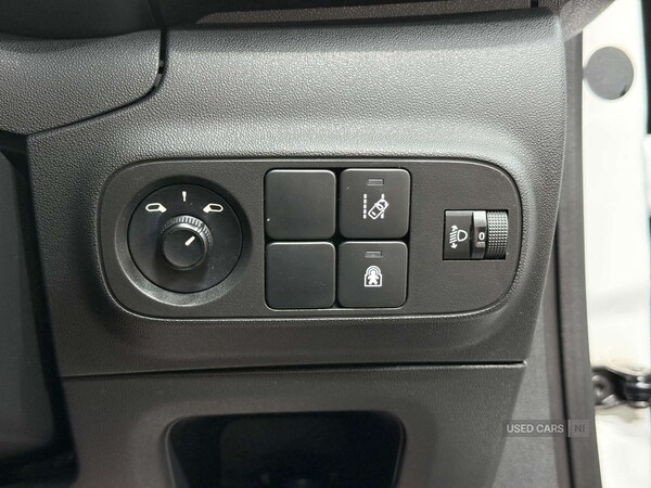 Used Citroen C3 2017 for sale - 76729305: Photo 26