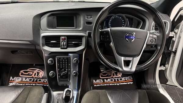 Used Volvo V40 2015 for sale - 75991858: Photo 16