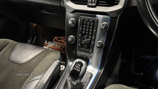 Used Volvo V40 2015 for sale - 75991858: Photo 17