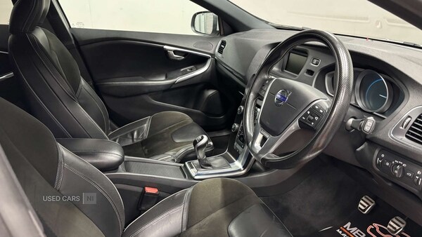 Used Volvo V40 2015 for sale - 75991858: Photo 21