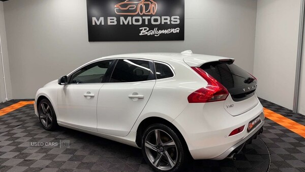 Used Volvo V40 2015 for sale - 75991858: Photo 25