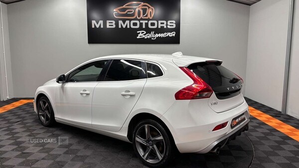 Used Volvo V40 2015 for sale - 75991858: Photo 30