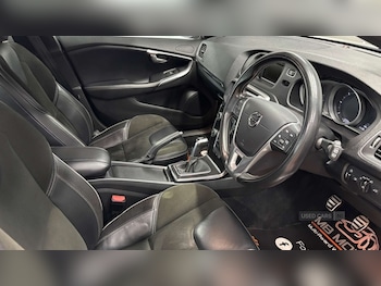 Used Volvo V40 2018 for sale - 79280425: Photo