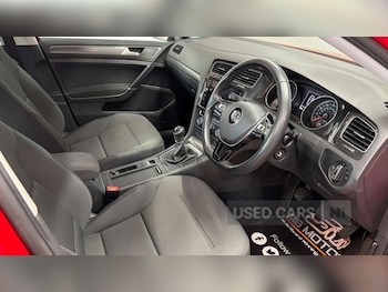 Used Volkswagen Golf 2018 for sale - 78472040: Photo
