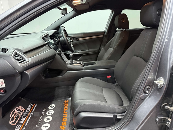 Used Honda Civic 2017 for sale - 77396782: Photo 38