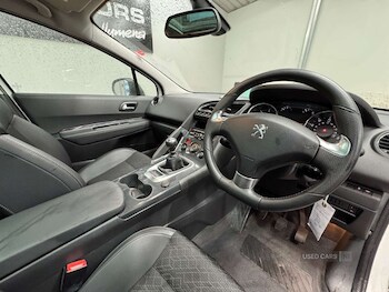 Used Peugeot 3008 2015 for sale - 76153793: Photo 2