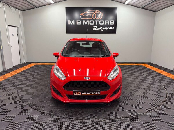 Used Ford Fiesta 2017 for sale - 76667581: Photo 2