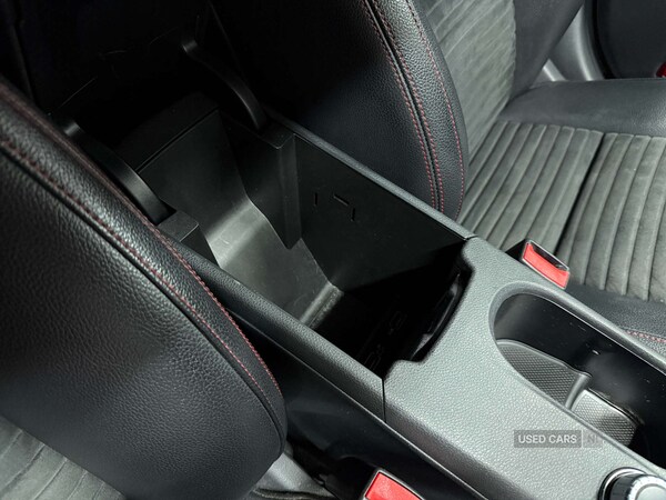 Used Mercedes-Benz CLA 2016 for sale - 76976982: Photo 39