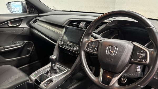 Used Honda Civic 2017 for sale - 77017334: Photo 3