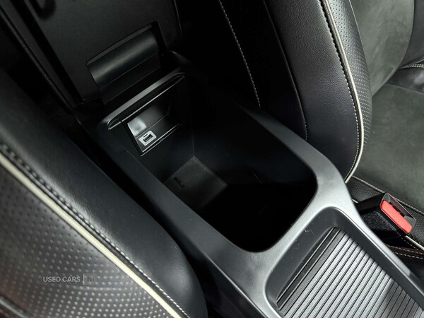 Used Volvo V40 2016 for sale - 76729320: Photo 42