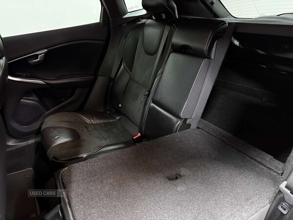 Used Volvo V40 2016 for sale - 76729320: Photo 55