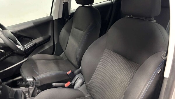 Used Peugeot 208 2018 for sale - 76123267: Photo 8