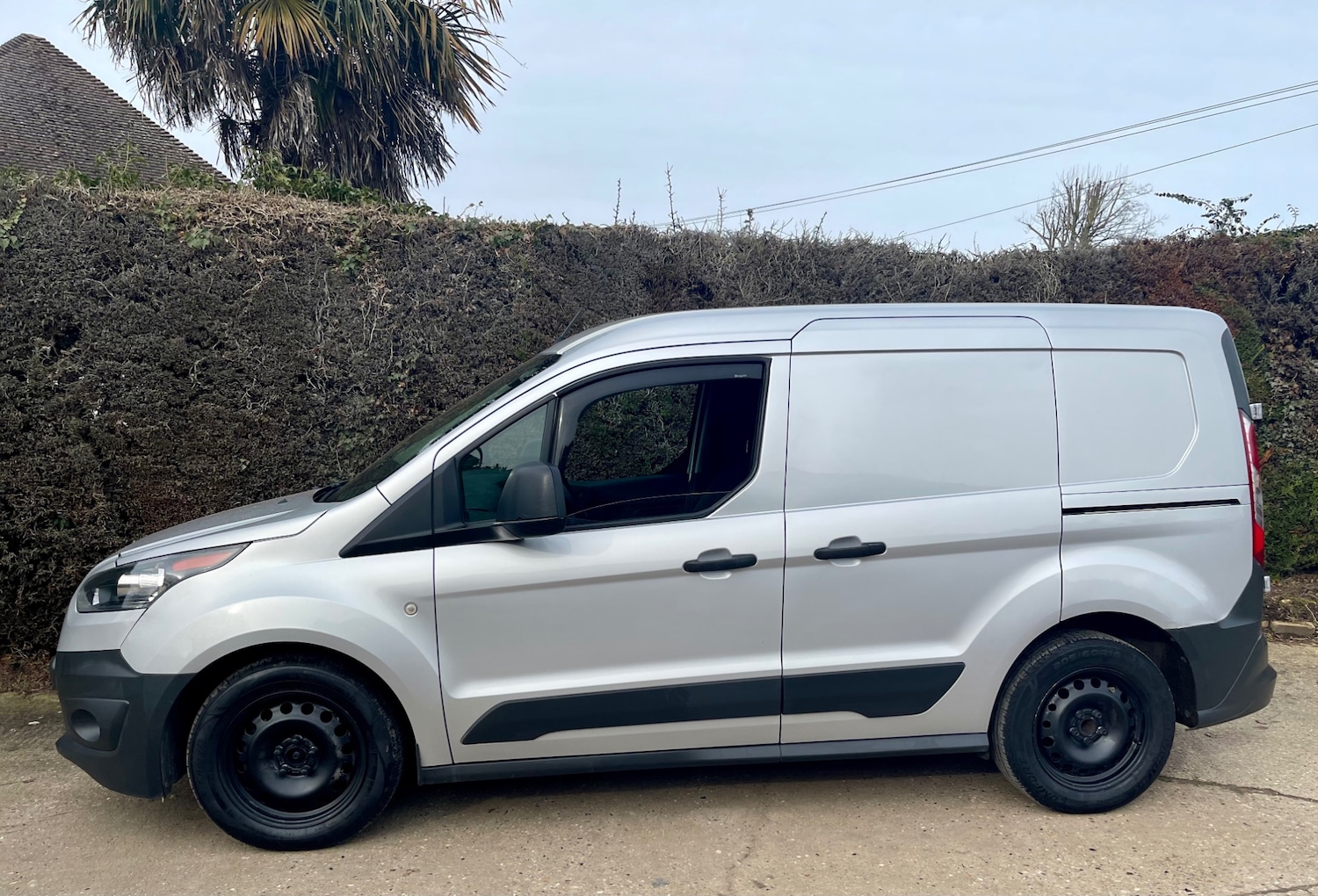 Used Ford Transit Connect 2018 for sale - 77600909: Photo 2