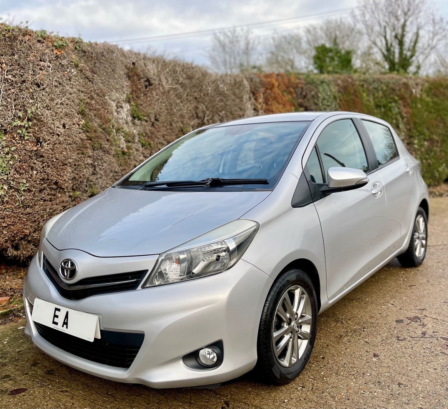Used Toyota Yaris 2014 for sale - 76837497: Photo 1