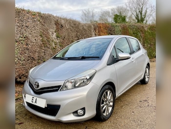 2014 (14) - 1.33 VVT-i Icon+ 5dr