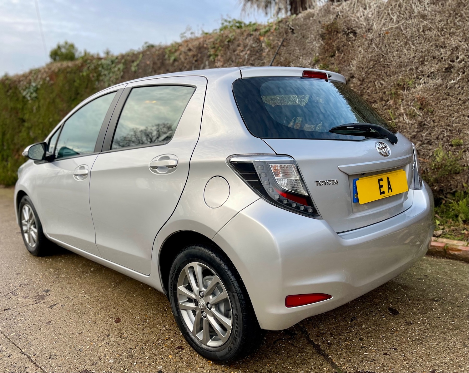 Used Toyota Yaris 2014 for sale - 76837497: Photo 5