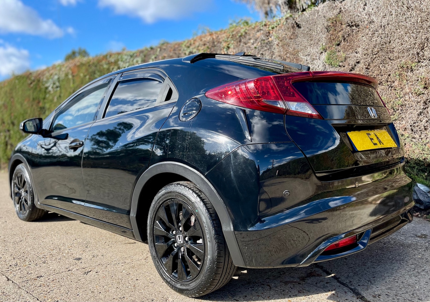 Used Honda Civic 2014 for sale - 76373998: Photo 4