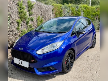 Used Ford Fiesta 2015 for sale - 75584388: Photo
