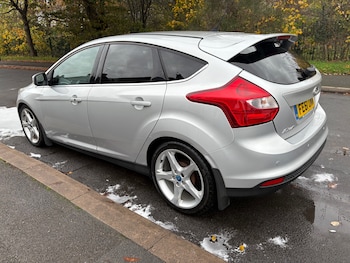 Used Ford Focus 2011 for sale - 76542988: Photo