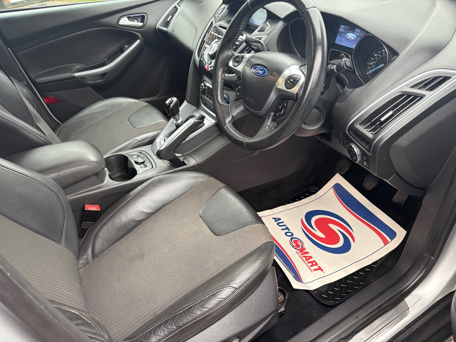 Used Ford Focus 2011 for sale - 76542988: Photo 8