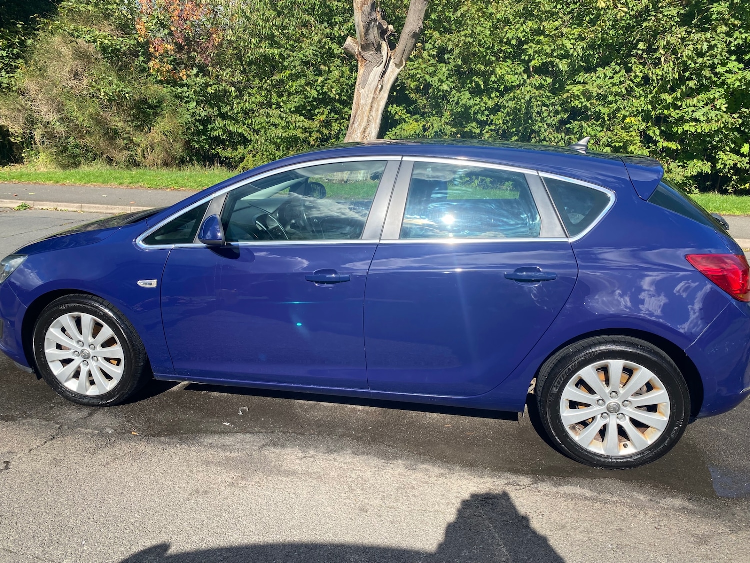 Used Vauxhall Astra 2013 for sale - 75952017: Photo 2