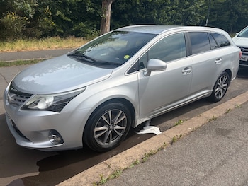 Used Toyota Avensis 2012 for sale - 78900094: Photo