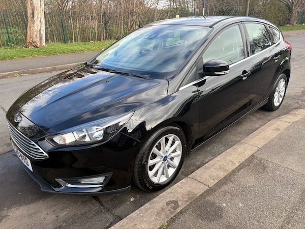 Used Ford Focus 2015 for sale - 75039597: Photo 1