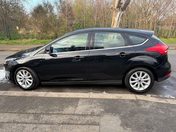Used Ford Focus 2015 for sale - 75039597: Photo