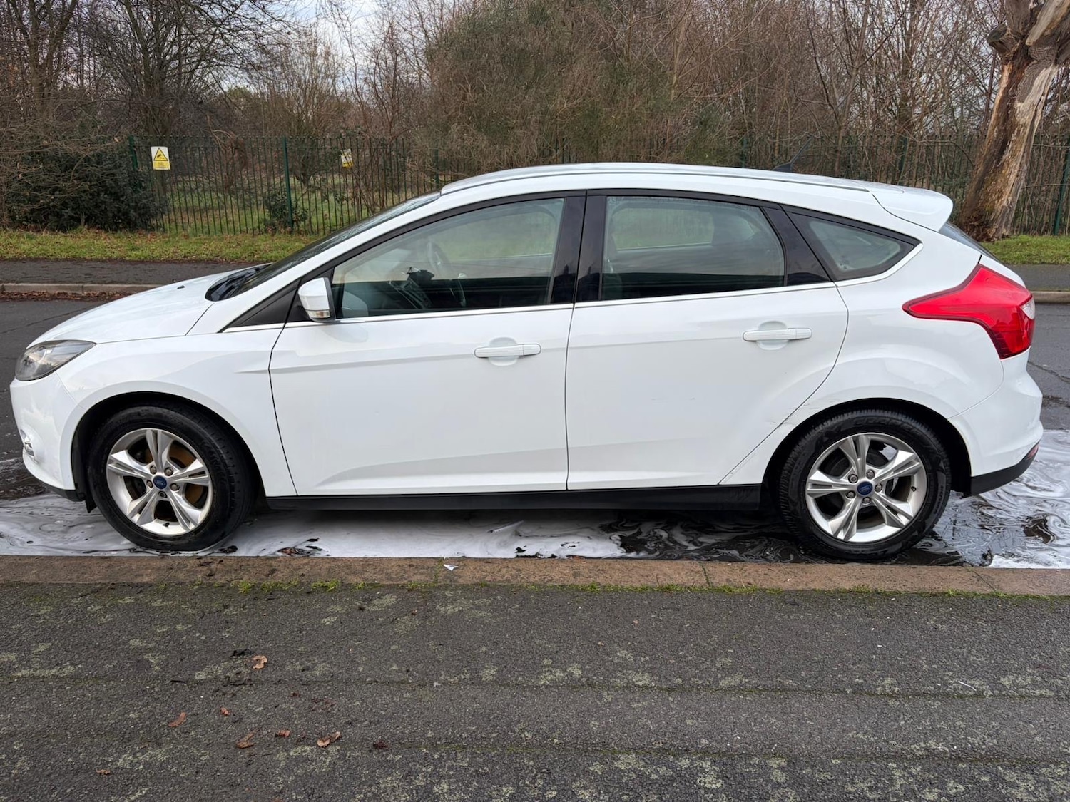 Used Ford Focus 2012 for sale - 77207239: Photo 3