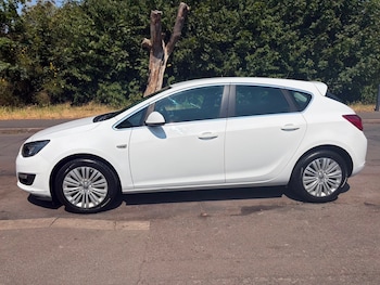 Used Vauxhall Astra 2015 for sale - 79164087: Photo