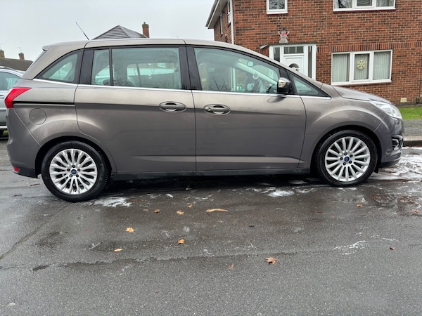 Used Ford Grand C-Max 2013 for sale - 75039408: Photo 6