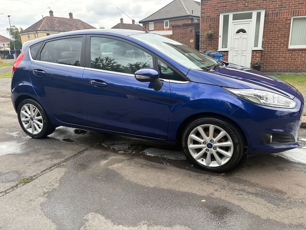 Used Ford Fiesta 2015 for sale - 75666767: Photo 5