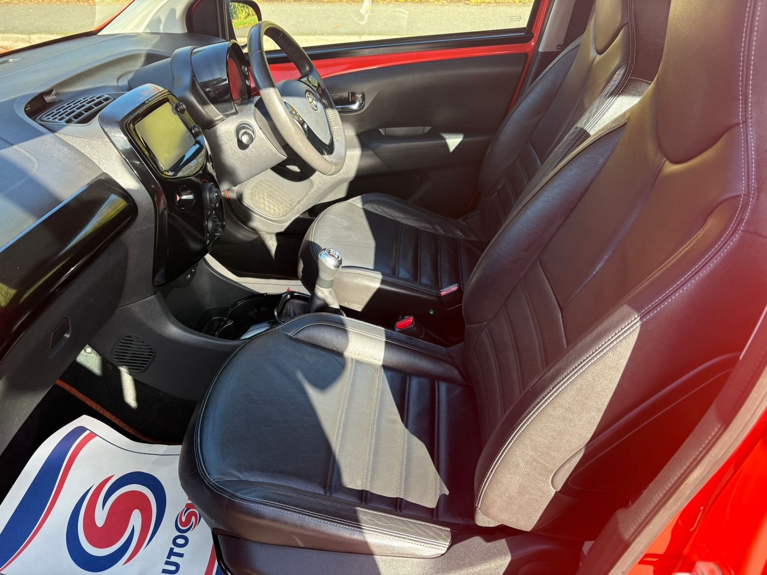 Used Toyota AYGO 2014 for sale - 76393501: Photo 10