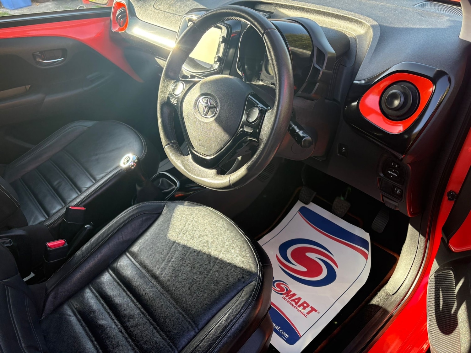 Used Toyota AYGO 2014 for sale - 76393501: Photo 9